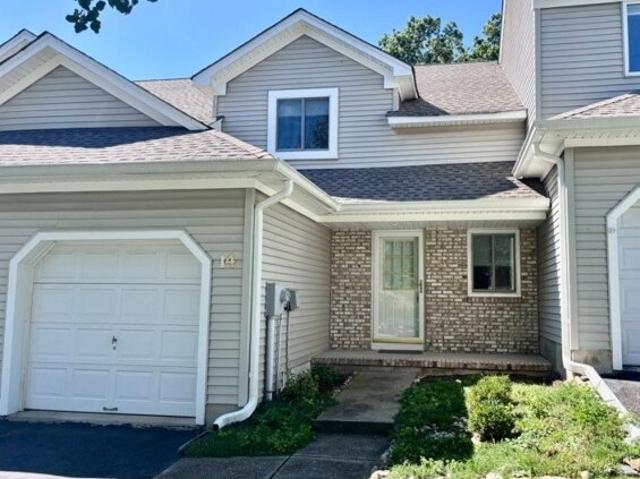 Pale Star Ct, Hardyston, Condo For Sale