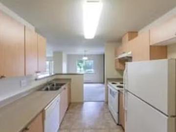 Palermo at Lakeland Apartments, 1410 Lake Tapps Drive South Ea.