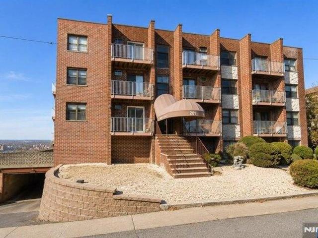 Palisades Park NJ 07650 105493410
