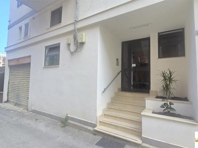 PALLAVICINO: APPARTAMENTO 1° PIANO MQ 75
