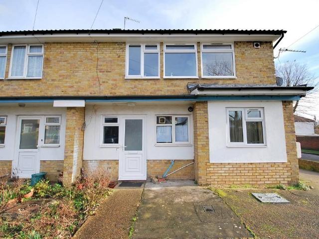 Pallett Court, Charterhouse Avenue HA0, 2 bed flat to rent, £1,850 pcm | PrimeLocation