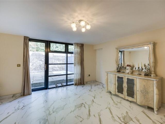 Pallister Terrace, Roehampton Vale, London, SW15 3ER