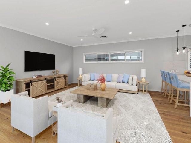 Palm Beach Traditional, 2 Bedrooms plus Study/Media Room