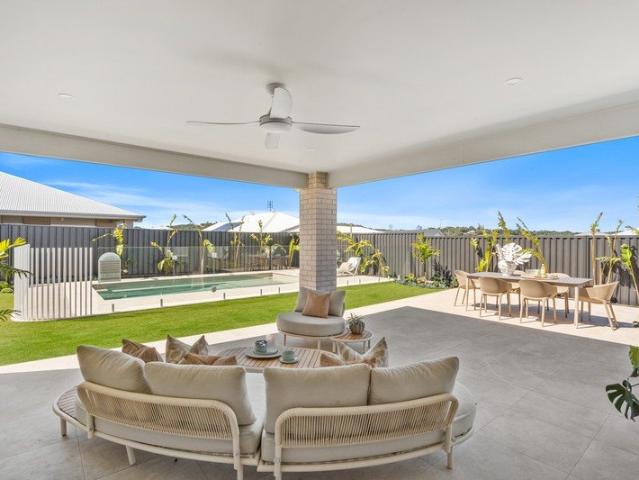 PALM SPRINGS INSPIRED. DESIGNED TO IMPRESS. NEAR NEW LUXURY IN THE SPRINGS