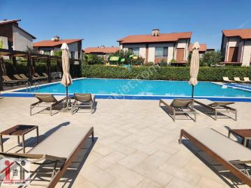 Palmcty Modern De Kiralık 4+1 Lüx Yerden Isıtmalı Klimalı Villa