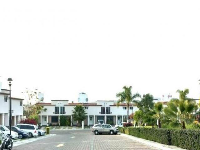 Palmares Palmas Jurica: Casa Venta, 3 Rec, 3 Baños, Balcón, Jardín,2 Est, 205m2, Crédito Fente Jard