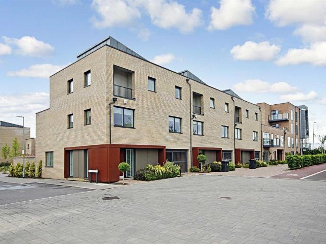Palmer House, Harvest Road, Trumpington, Cambridge CB2, 2 bed flat to rent, £1,625 pcm | PrimeLocation
