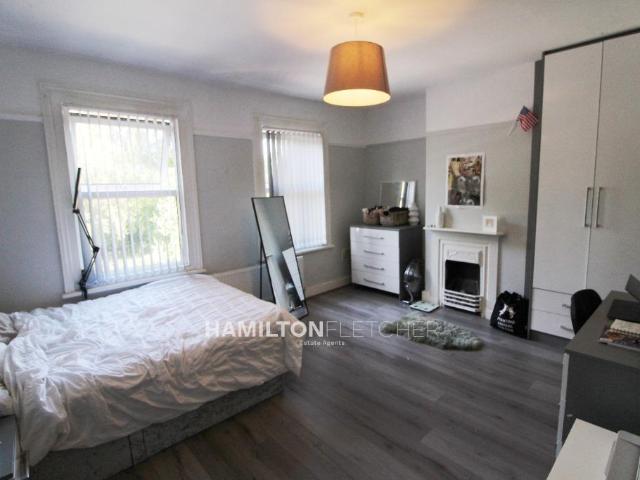 Palmer Park Avenue, Reading, RG6 7 bed house to rent £4,025 pcm £929 pw