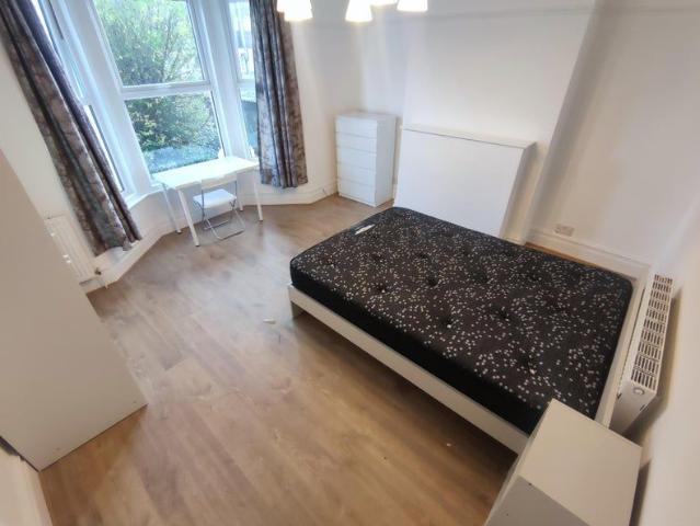 Palmers Road, Southgate N11, 1 bed flat to rent, £850 pcm | PrimeLocation