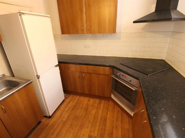 Palmerston Road, Northampton NN1, 1 bed flat to rent, £750 pcm | PrimeLocation