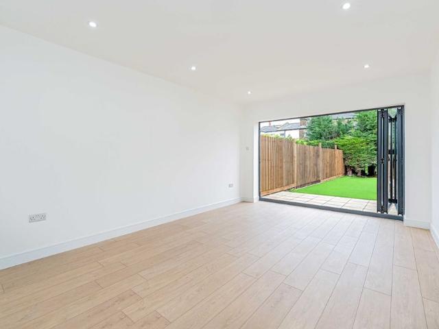 Palmerston Road, Sutton SM1 4QL