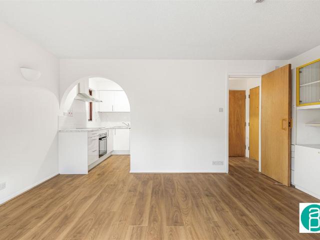 Palmerston Road, Wimbledon SW19, Studio to rent, £1,450 pcm | PrimeLocation