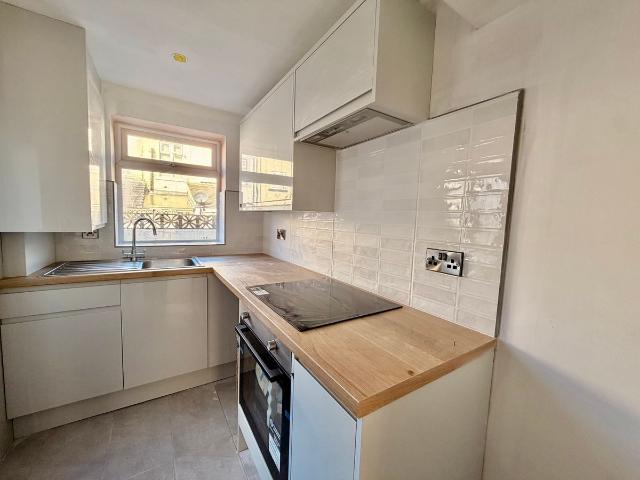 Palmerston Street, Burnley BB12, 3 bed property to rent, £850 pcm | PrimeLocation