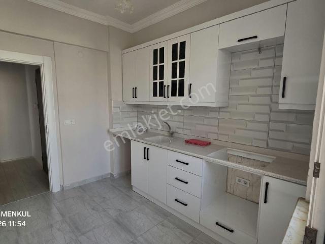 Palmiye Mahallesi'nde 3+1 Kiralık Doğalgazlı Daire