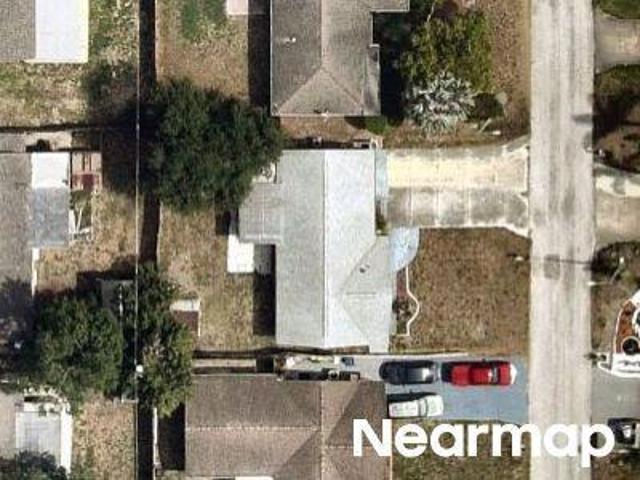 Palmwood Dr
