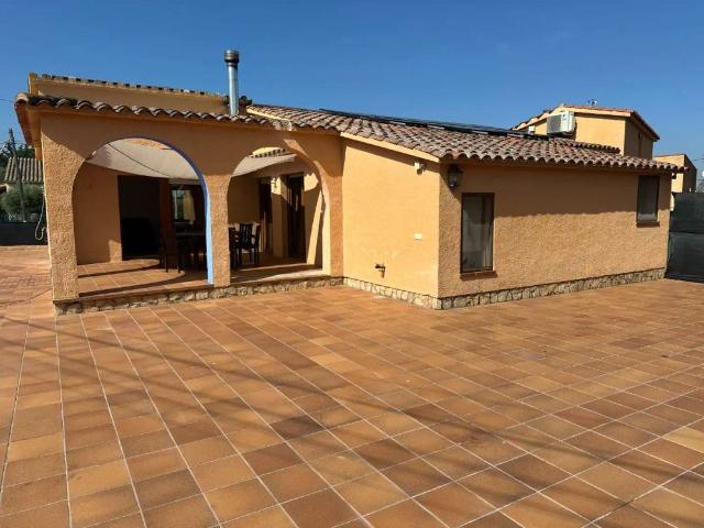 Casa o chalet de alquiler en Carrer del Figuerar, 2, Els Masos de Pals, Pals