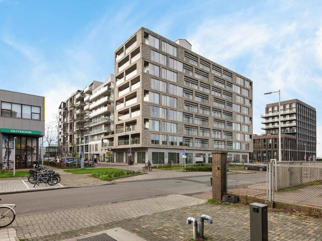 Papaverweg 61 in Amsterdam 1032 KE: Appartement te huur. Kwadraat Makelaardij