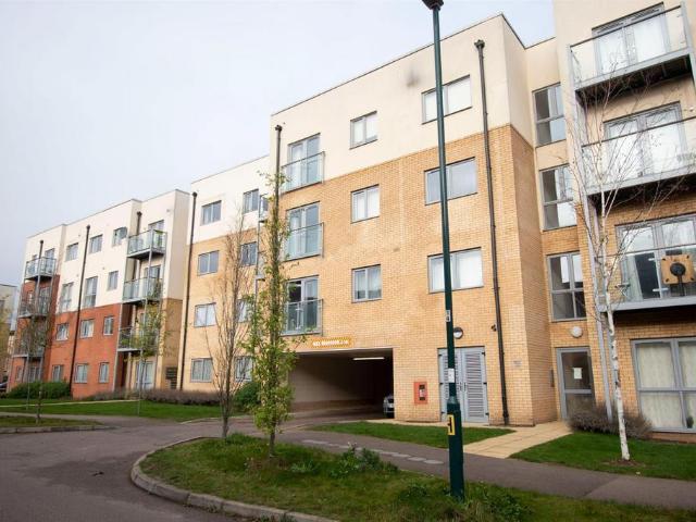 Papillon Court, Admiral Drive, Stevenage 2 bed flat to rent £1,400 pcm £323 pw
