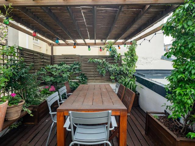 Par036 Maison de ville avec terrasses en plein cœur du 17e. 168m² Paris 17ème