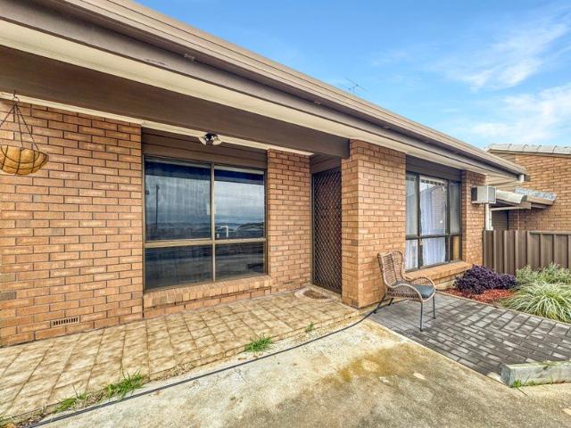 Part Furnished Unit for Rent