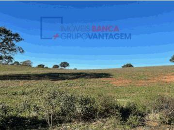 Parte indivisa, correspondente a 40% de terreno rústico de 70.250m², localizado na zona rural de Santana de Cambas