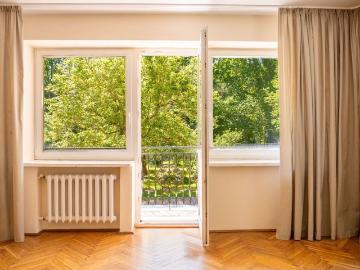 Parter domu 68m2 z balkonem i ogrodem w Milanówku