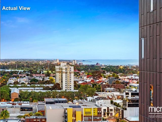 PARTIAL FURNISHED The amazing two bedroom property on the 19th floor Mainpoint building offers a spacious living area