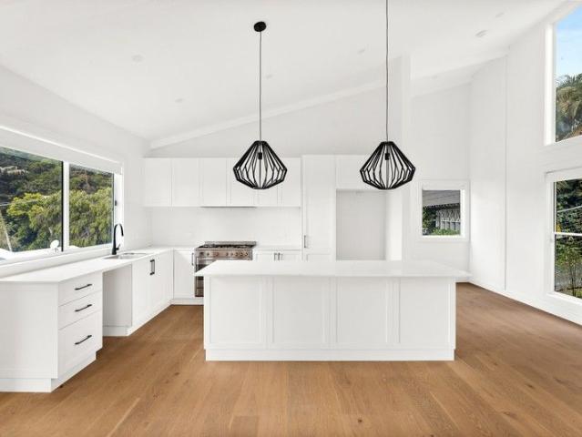 Light Filled Living with Tranquil Leafy Outlook