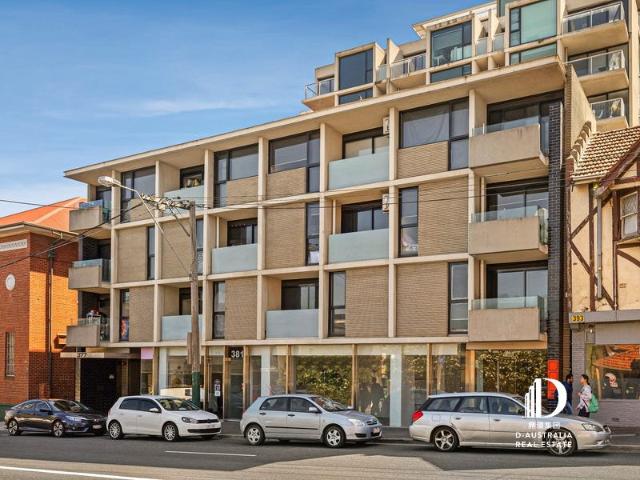 Partially Furnished One Bedroom Apartment in Hawthorn