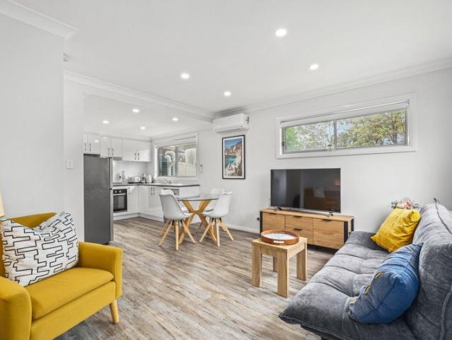 Partially Furnished Cosy Granny Flat