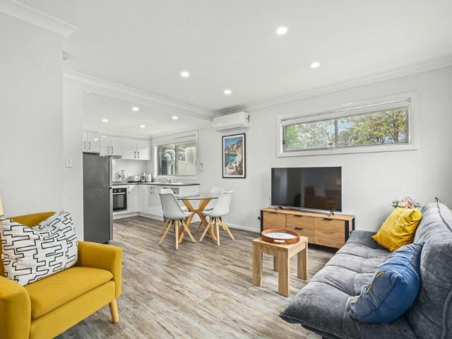 Partially Furnished Cosy Granny Flat