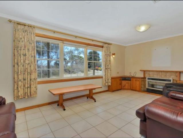 Partially Furnished Rental Property in Waterloo Corner