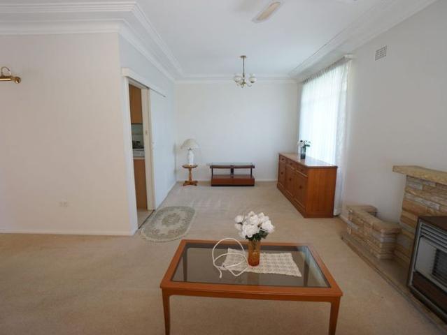 Partially Furnished Well Maintained Three Bedroom Family Home In Quiet and Peaceful Cul de sac