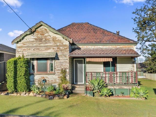 Partially Renovated & Potential Packed, 350m from Cessnock CBD