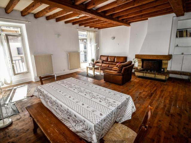 Particulier Loue un appartement en plein centre