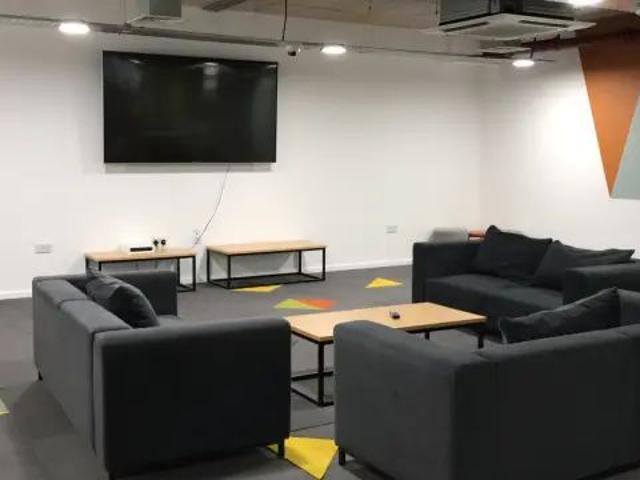 PARTLY ACCESSIBLE STUDIO