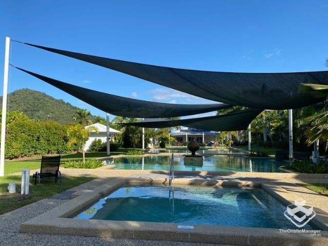 Furnished 3 BEDROOM UNIT IN TROPICAL RESORT STYLE APARTMENTS