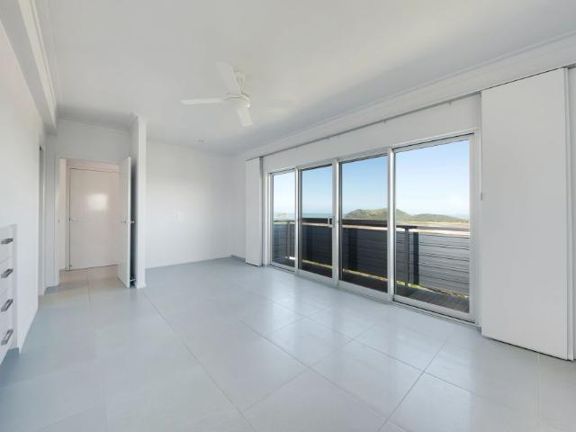 Partly Furnished 2 Bedroom Home in Lammermoor