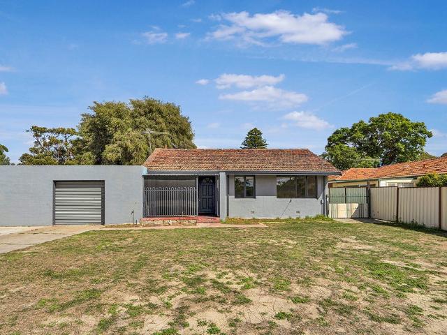 Partly renovated 3 bedroom house in Prime Location