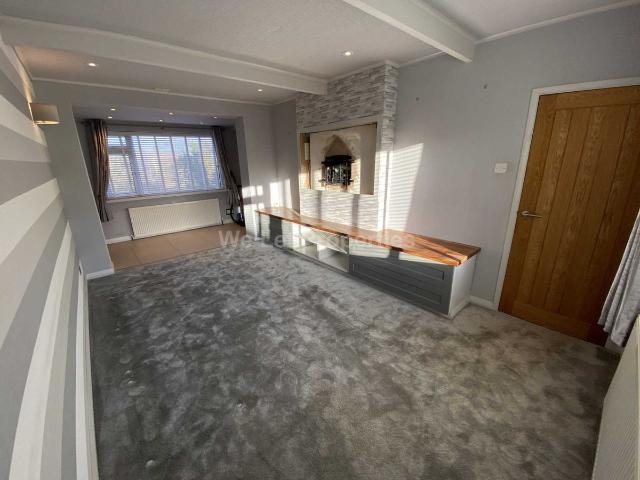 Parvet Avenue, Droylsden M43, 2 bed property to rent, £1,200 pcm | PrimeLocation
