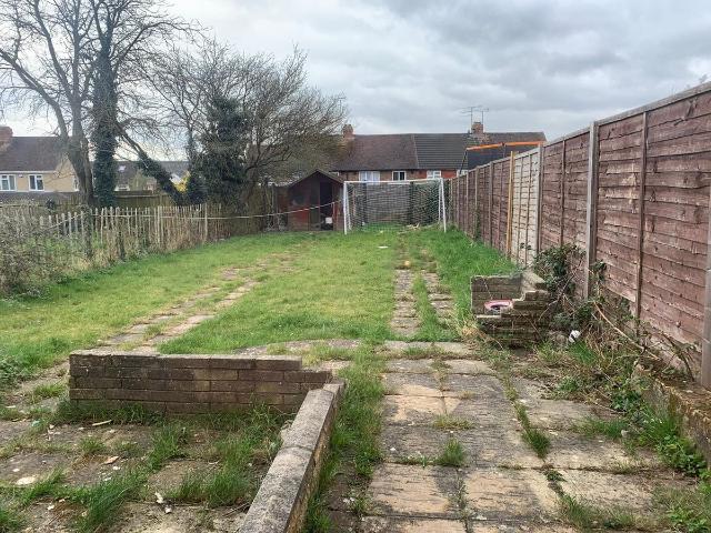 Parys Road, Luton, Bedfordshire LU3, 3 bed terraced house to rent, £1,700 pcm | PrimeLocation