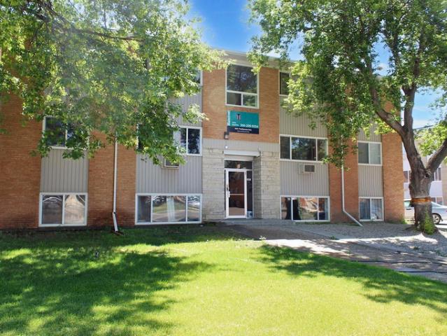 Par 2821 Apartments | 2821 Parliament Avenue