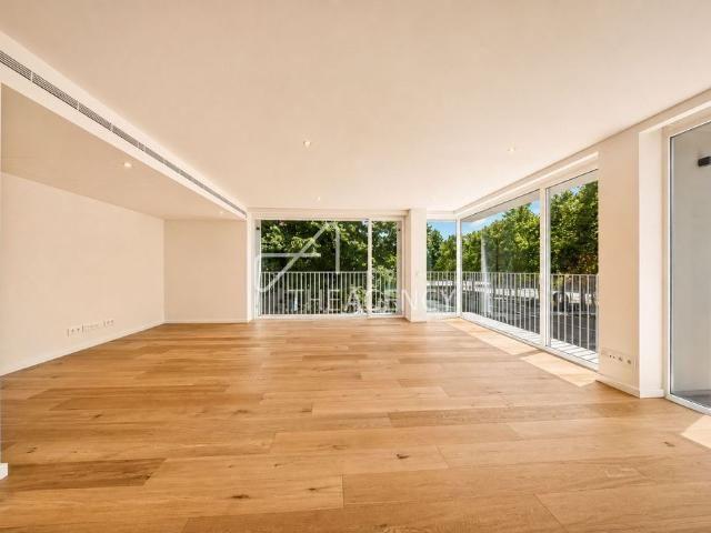 para alugar Apartamento de alto padrão de 146 m2, Avenidas Novas, Lisboa