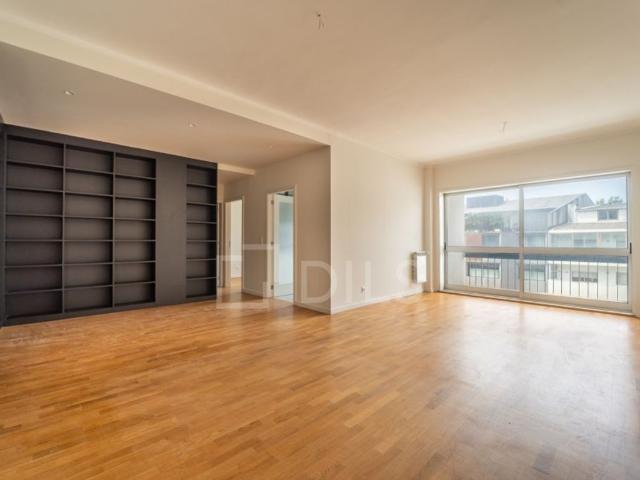 para alugar Apartamento de alto padrão de 155 m2, Marechal Saldanha Nevogilde, Porto