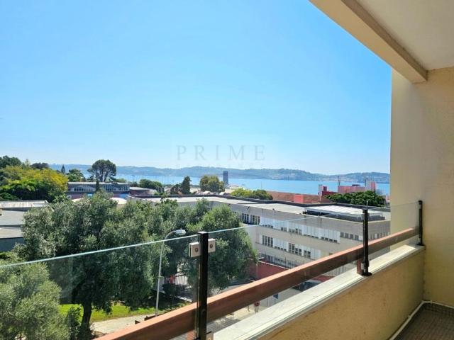 para alugar Apartamento de alto padrão de 168 m2, Dafundo Cruz Quebrada Dafundo, Oeiras, Lisboa