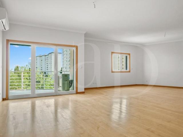 para alugar Apartamento de alto padrão de 189 m2, Oeiras, Lisboa