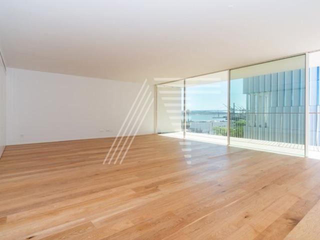 à venda Apartamento de alto padrão de 200 m2, Avenida 24 de Julho Sao Paulo, Lisboa