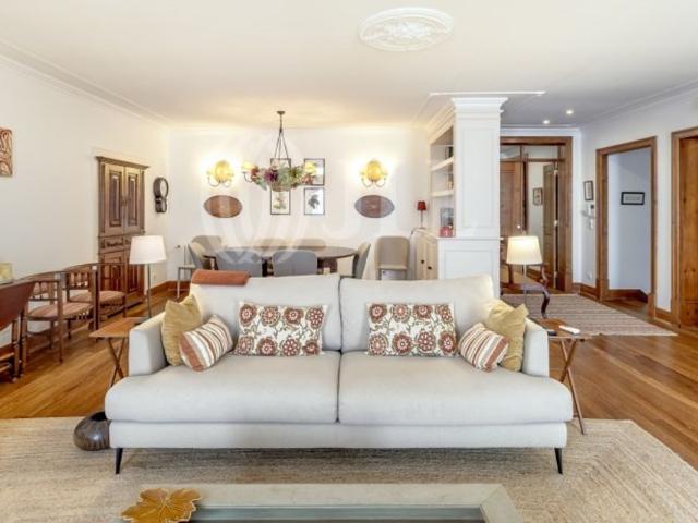 para alugar Apartamento de luxo de 212 m2, Cais do Sodre Sao Paulo, Lisboa
