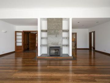 Casa para alugar em Tires
