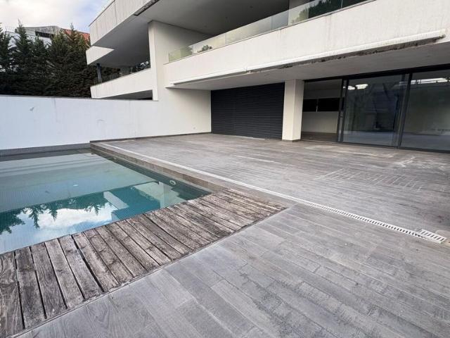 para alugar Casa de alto padrão de 244 m2, Cascais, Portugal